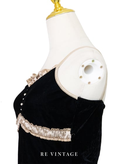 天鵝絨夜曲交響約細肩帶背心7