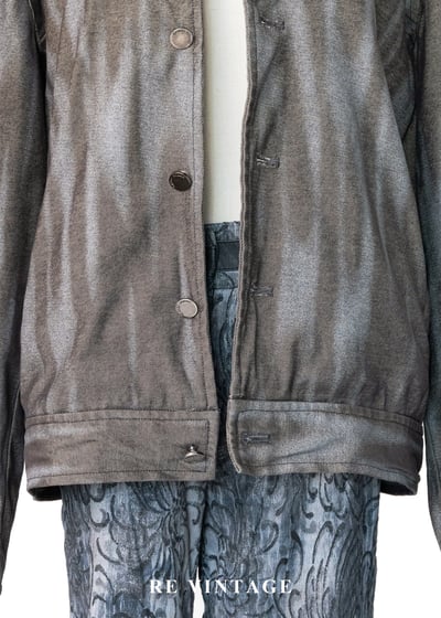 街頭灰霧棕邊界刷色外套3