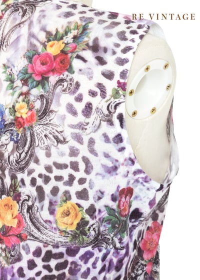 玫瑰花園裡的小豹寶貝薄款針織背心9