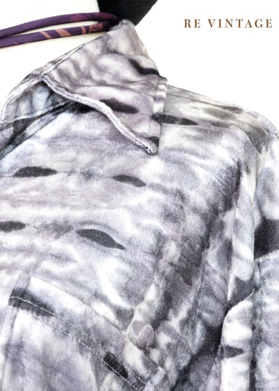 銀灰色の暈染斑紋絨布襯衫6