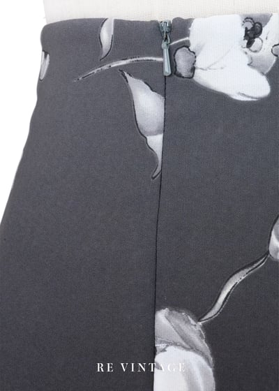 黑灰漸層水墨花短裙（28"）10