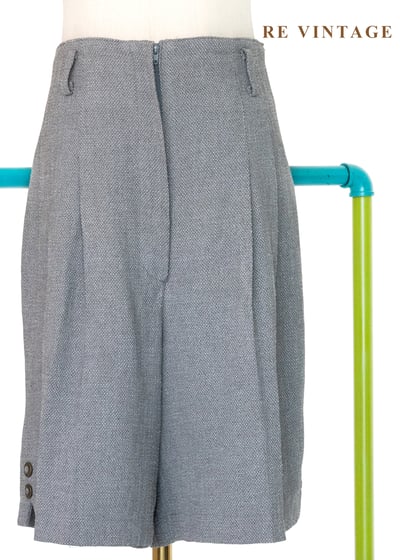 質感單品 - 俐落的灰色織品短褲（28"）1