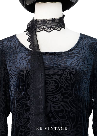 Royal palace 圖騰絨布上衣3