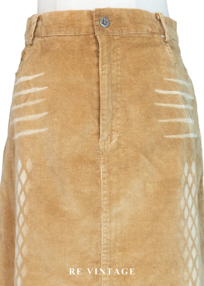 暖陽太妃糖流光格影燈芯絨及膝裙（29"）3