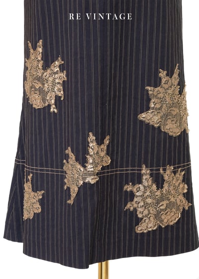 俐落の金花蕾絲拼貼線條及膝裙（27"）3