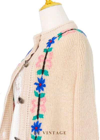 奶油白小花綻放毛料針織毛衣外套10