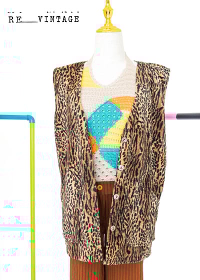 豹紋絨毛寬版背心1