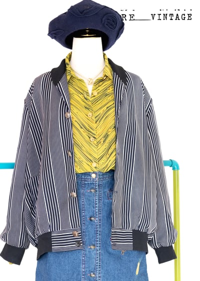 天天深藍線條薄款外套1