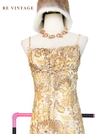 法式暖陽漫步細肩帶洋裝3