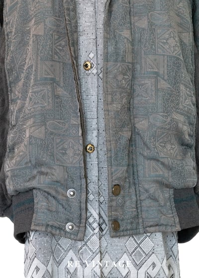 灰綠色霧裡紋路復古夾克外套11