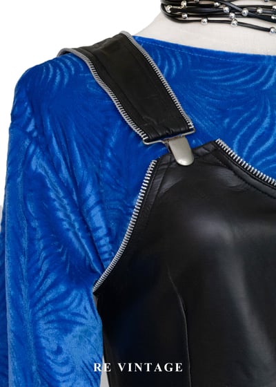 法國製 - 甜甜在心黑皮革愛心吊帶裙5