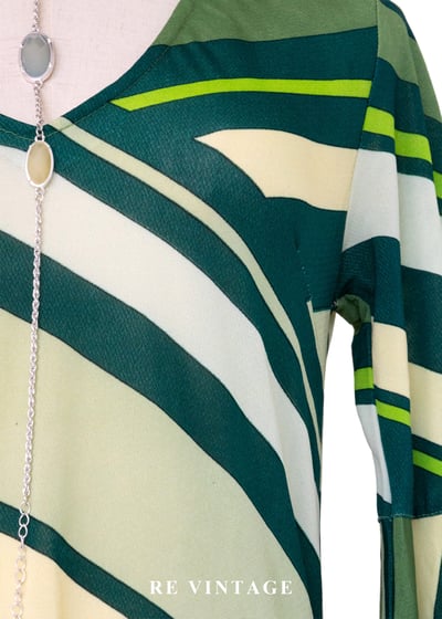 摩登綠層層疊疊幾何線條洋裝10