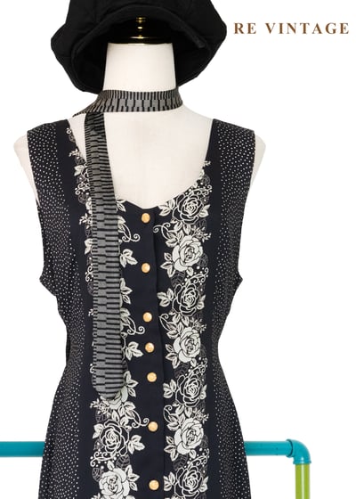 繁花盛引波點拼接黑白系長洋裝8