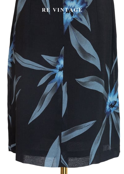 月光下的暗夜百合短洋裝12