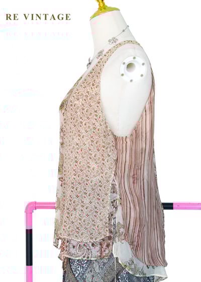 燕麥紅花卉迷人削肩背心9