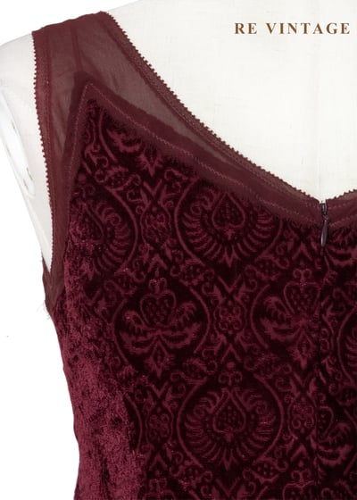 勃根地神秘古典浮雕絨布洋裝15