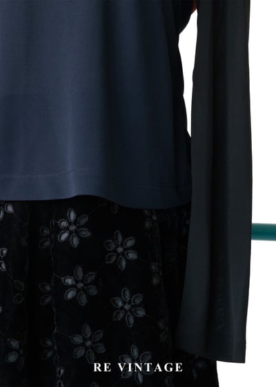 酒紅撞灰色拼接長袖上衣4