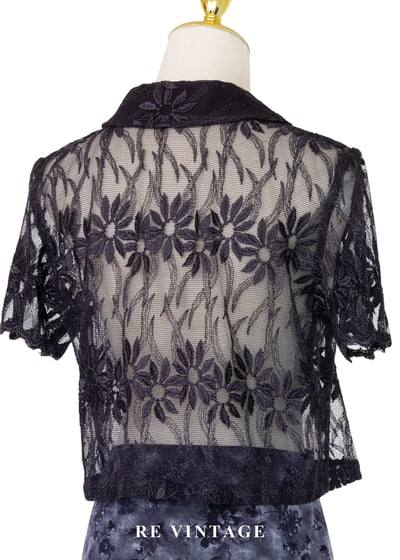 花紋蔓延蕾絲短版單釦上衣8