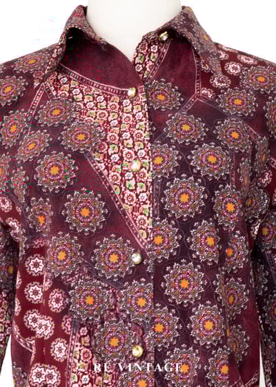 酒紅拼花的秘密訊號上衣3