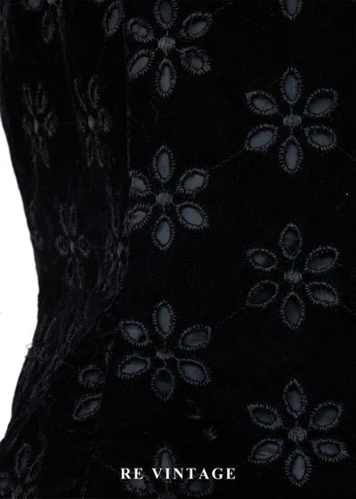 刻畫在夢裡的黑色小花上衣6