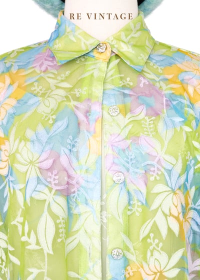 Green Glow 透膚花朵短袖襯衫3