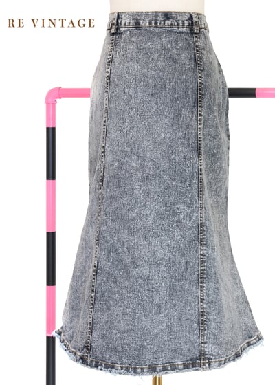水洗灰調煙燻珠飾綻放牛仔裙（27"）10