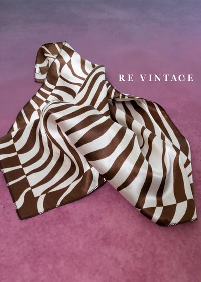 咖啡流動波紋絲巾2