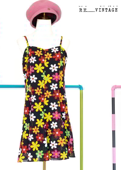 鮮豔百花豔麗細肩帶洋裝1