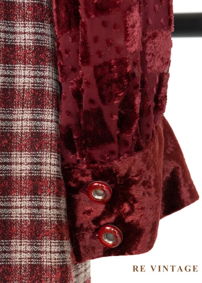 酒紅棋盤格光影交錯燒絨上衣12