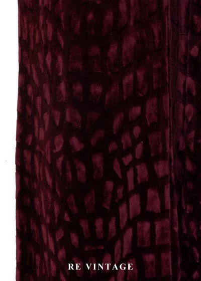 莓果色雕紋紋理絨布長褲（25"）7