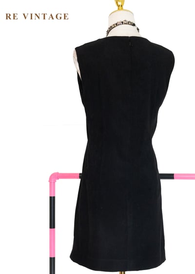 質感單品 - 極簡俐落金釦黑色迷你洋裝10