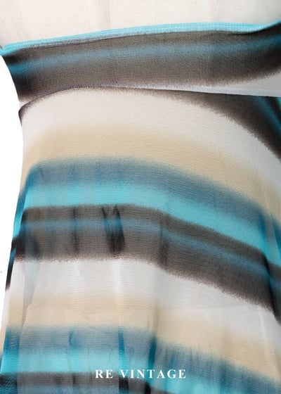 海灘假期 - 水中倒影動態美平口上衣7