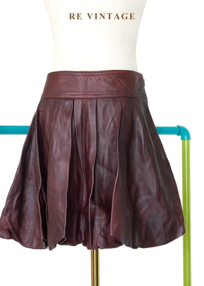 辣味勃根地皮革燈籠短裙（27"）1