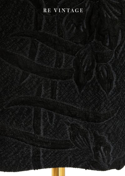 暗黑中的浮雕花長裙（27-34"）9