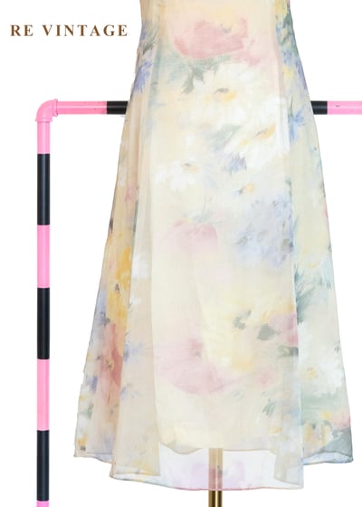 晨曦油畫 - 渲染碎花細肩帶洋裝4