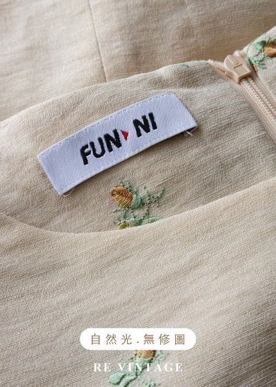 溫柔晨光小花洋裝14