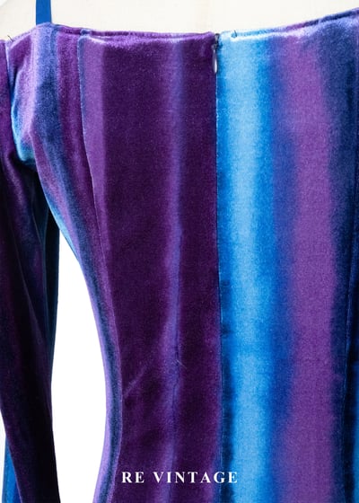 極光極限 - 迷幻漸層線條垂墜領長洋裝16