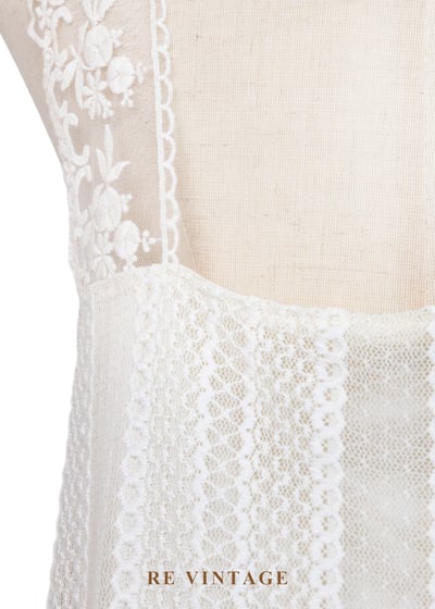 奶白色蕾絲仙氣光芒洋裝11