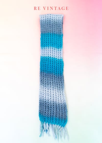 Blue Gradient 短版圍巾5