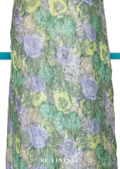 薄透柔和綠花園長洋裝7