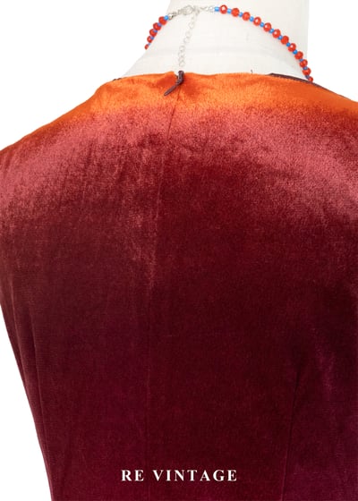 粉紅餘光中的溫柔絨布洋裝6