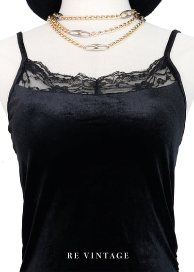 絲絨光澤蕾絲細肩帶洋裝3