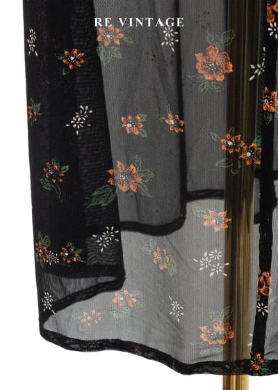 暖調浪漫紅白花透膚長洋裝6