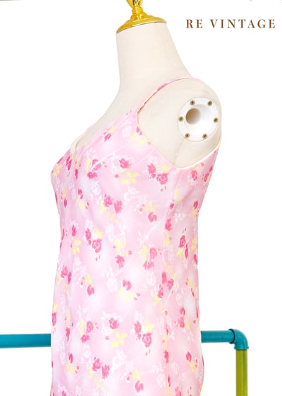 Pink Cosmos 壓紋小玫瑰細肩帶洋裝7