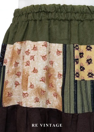 大地色碎花交響拼貼絨布長裙（22-28"）5