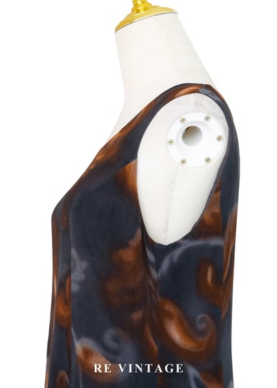 煙灰琥珀如夢似幻圖騰洋裝9