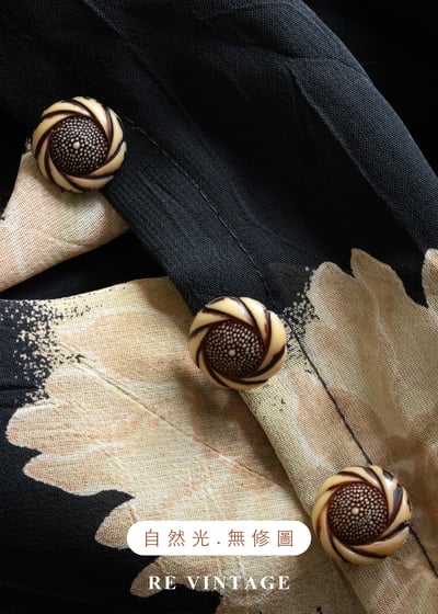 古典黑底米色菊花開襟長版罩衫/長洋裝16