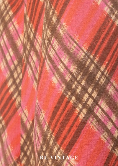 珊瑚紅菱格紋可愛長裙（28"）12