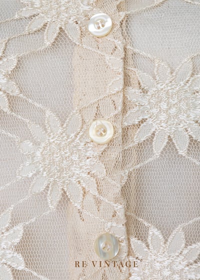 Dark Butter 透膚小花短版上衣6