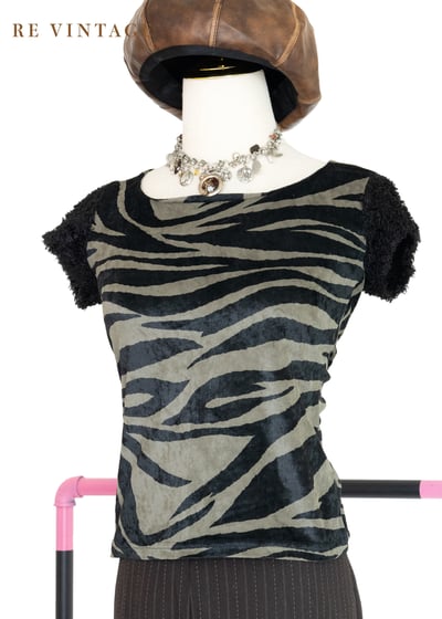 軍綠色斑馬毛毛絨布上衣1